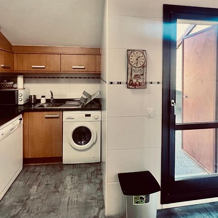 Apartamento Atico Con Terrazas, Garaje Y Ascensor En El Casco Antiguo Huesca Exterior foto